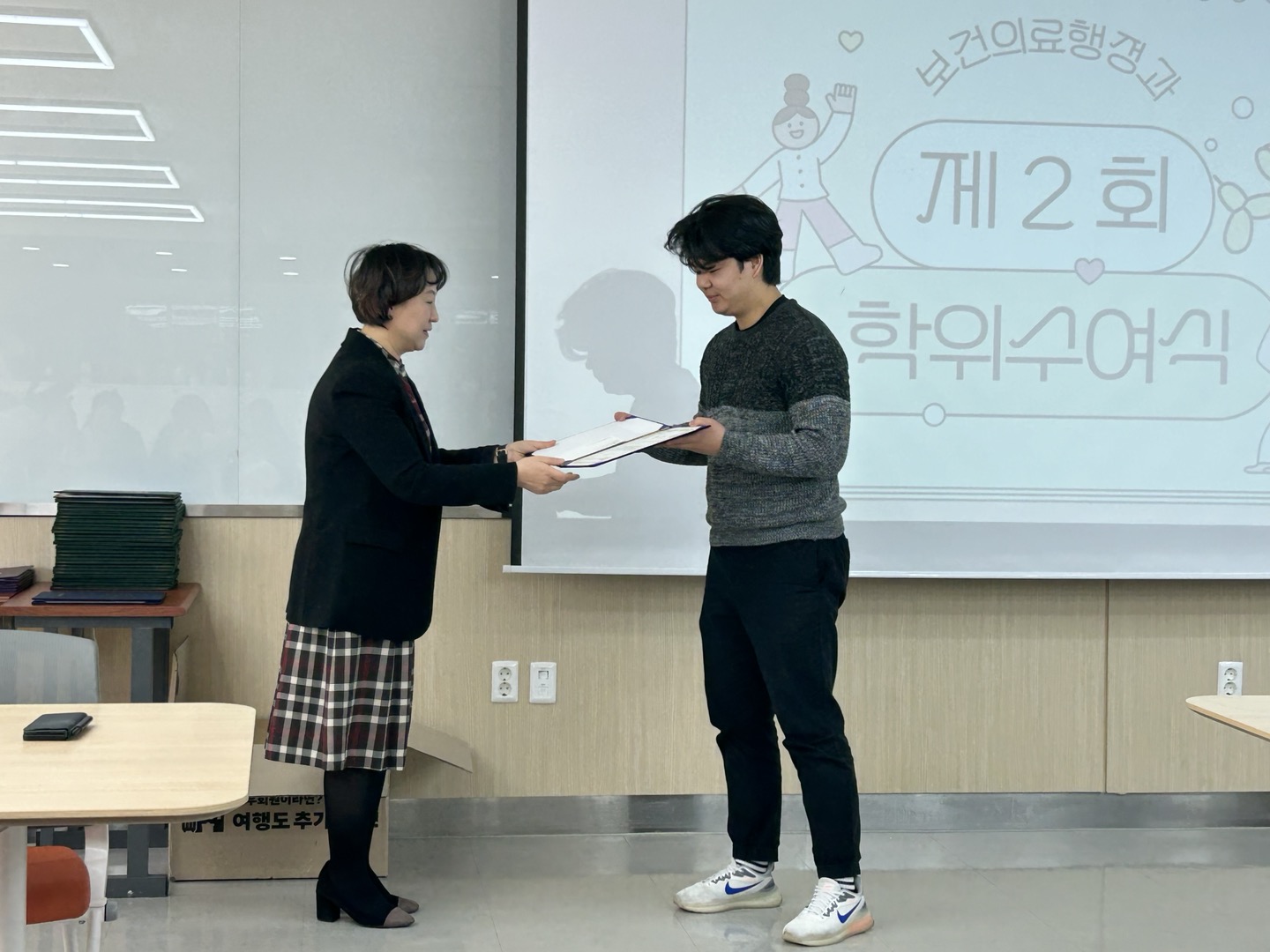 학위수여식.jpg